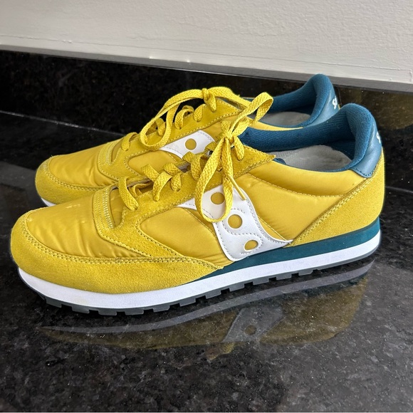 Saucony Other - Saucony jazz original s2044 330 men running training shoes yellow green sz 11.5